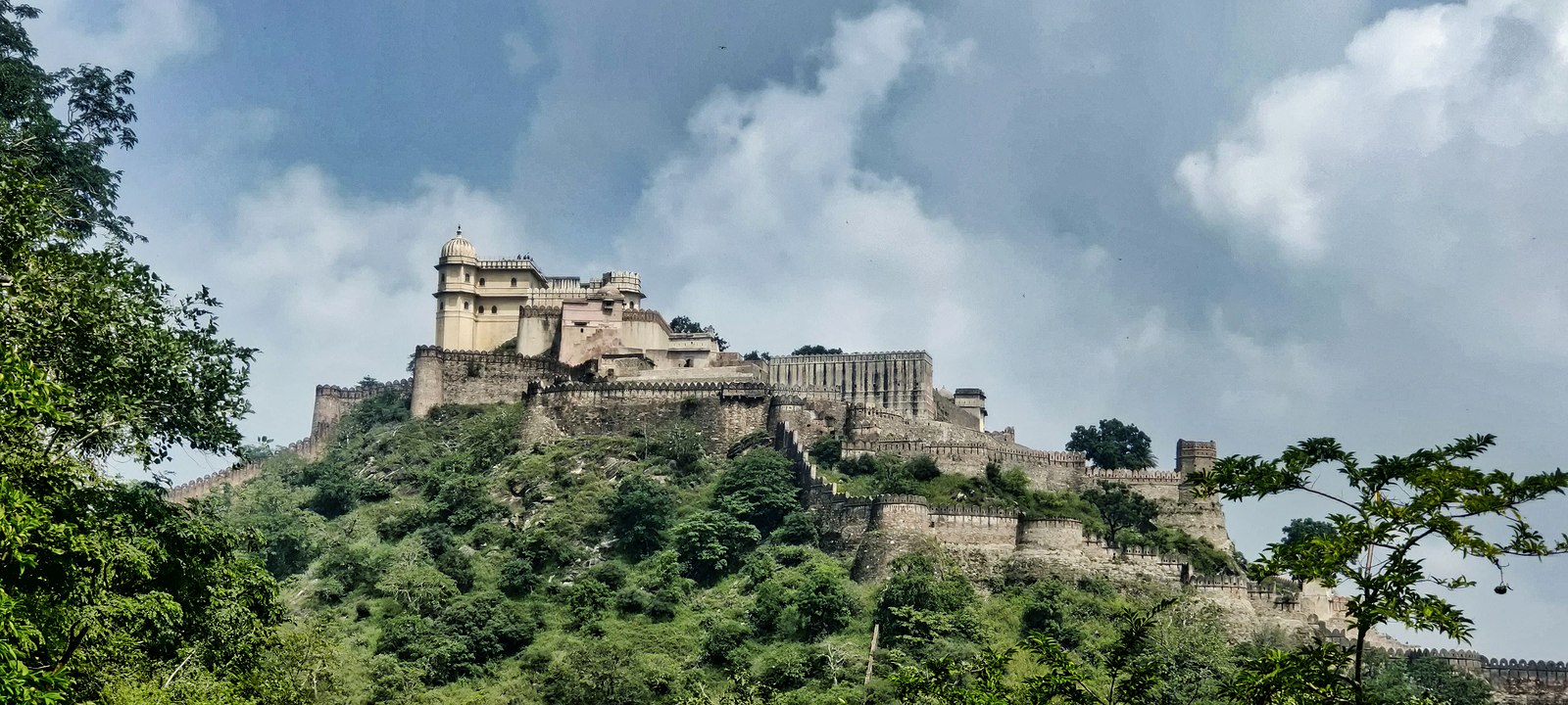 This image shows the Giri Durgs which are made on mountains. 